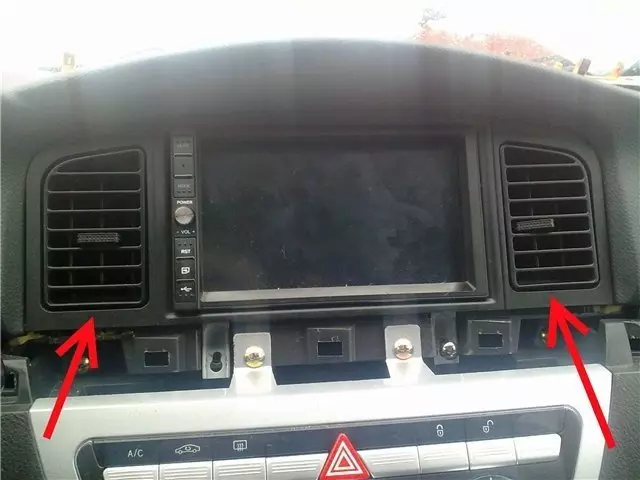 Замена штатной магнитолы Лифан Солано (3 видео)