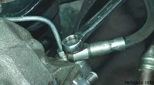 Ремонт и замена тормозного шланга на Kia Sorento