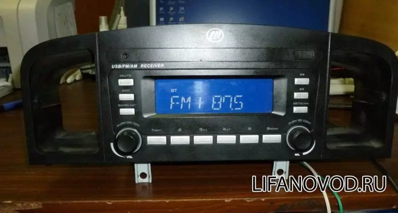 Замена штатной магнитолы Лифан Солано (3 видео)