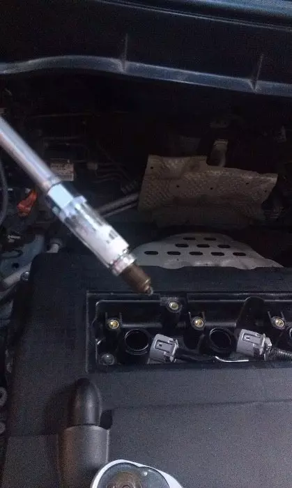 Автозамена свечей зажигания Mitsubishi ASX на двигателе 1.6 и 1.8 с видео и фото
