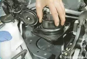 Замена подушек двигателя Киа Сид 2008